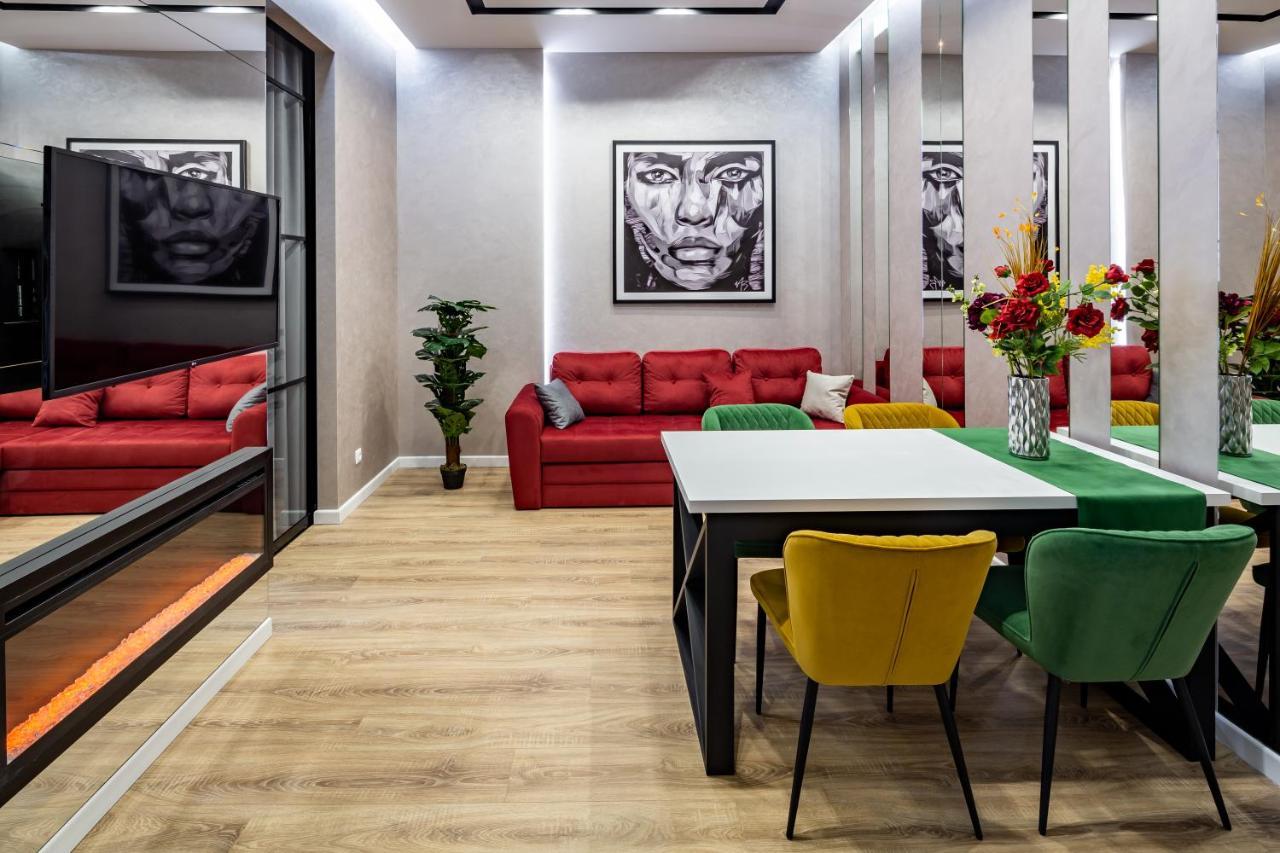 Alfa Apartments 3-Кімнатна Lux-Квартира У Центрі Львова Exterior photo