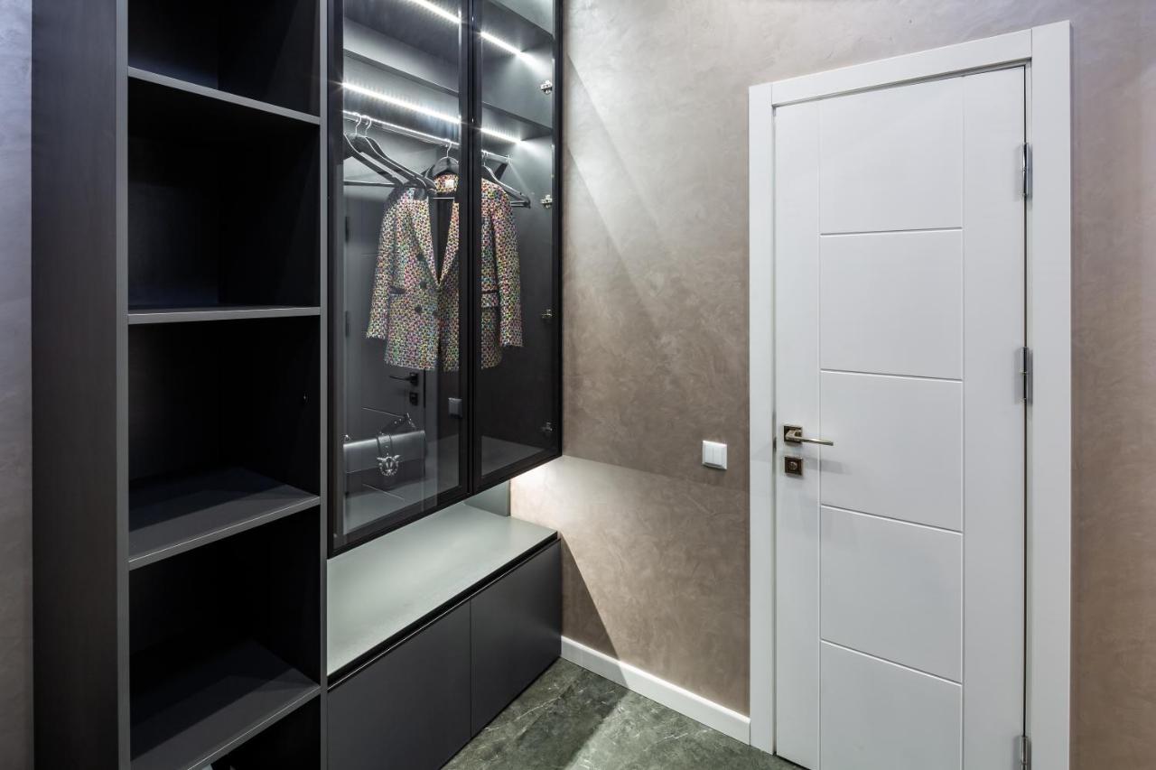 Alfa Apartments 3-Кімнатна Lux-Квартира У Центрі Львова Exterior photo